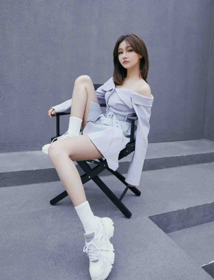 电竞女强人系列｜专访Miss：直播是一个低门槛却又高天花板的职业(图2)