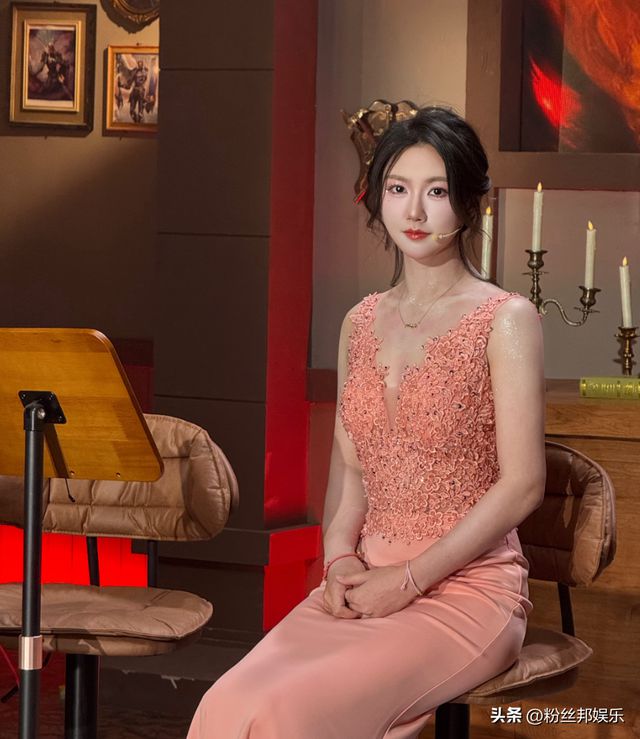 电竞女神也难逃中年发福？小苍变胖20斤自嘲肚子都能打鼓了(图7)