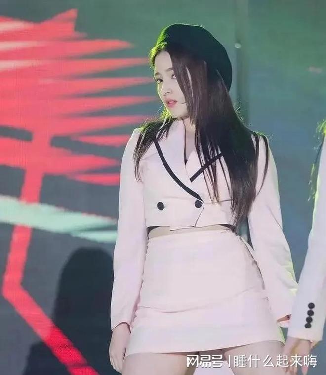 骨感美不再吃香！24岁微胖美女李承利走上了另一条路背后真相(图7)