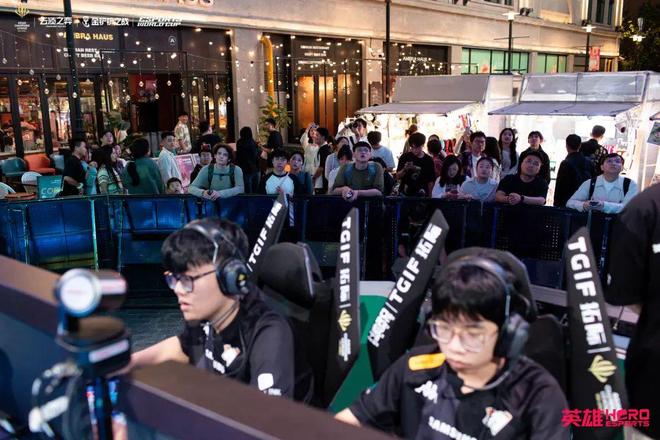 南京路的人又“潽出潽进”！这项亚洲顶尖赛事全面开战(图5)