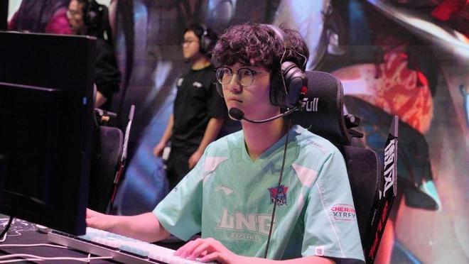 沙特举办‘电子竞技国家杯’LPL懦队领先不开团jiejie入FPX(图5)