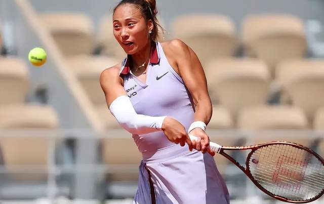 郑钦文在法网八强赛后哽咽发声：“其实我本来可以赢的”(图2)