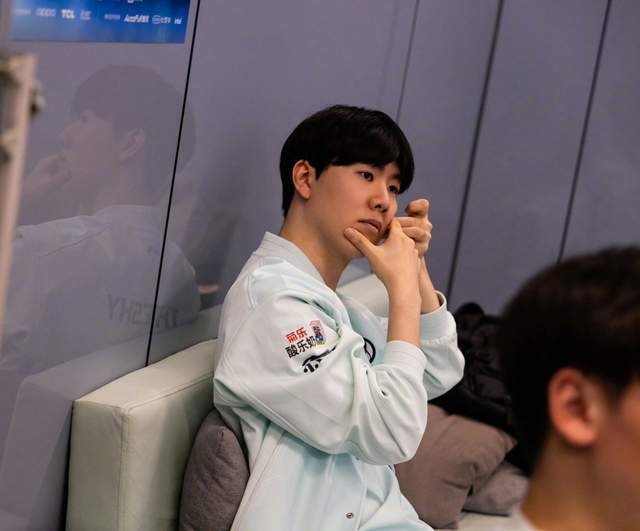 Doinb谈LPL官方为了流量和热度“不择手段”！