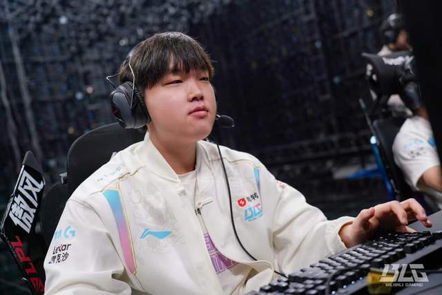 Doinb谈LPL官方为了流量和热度“不择手段”！(图5)