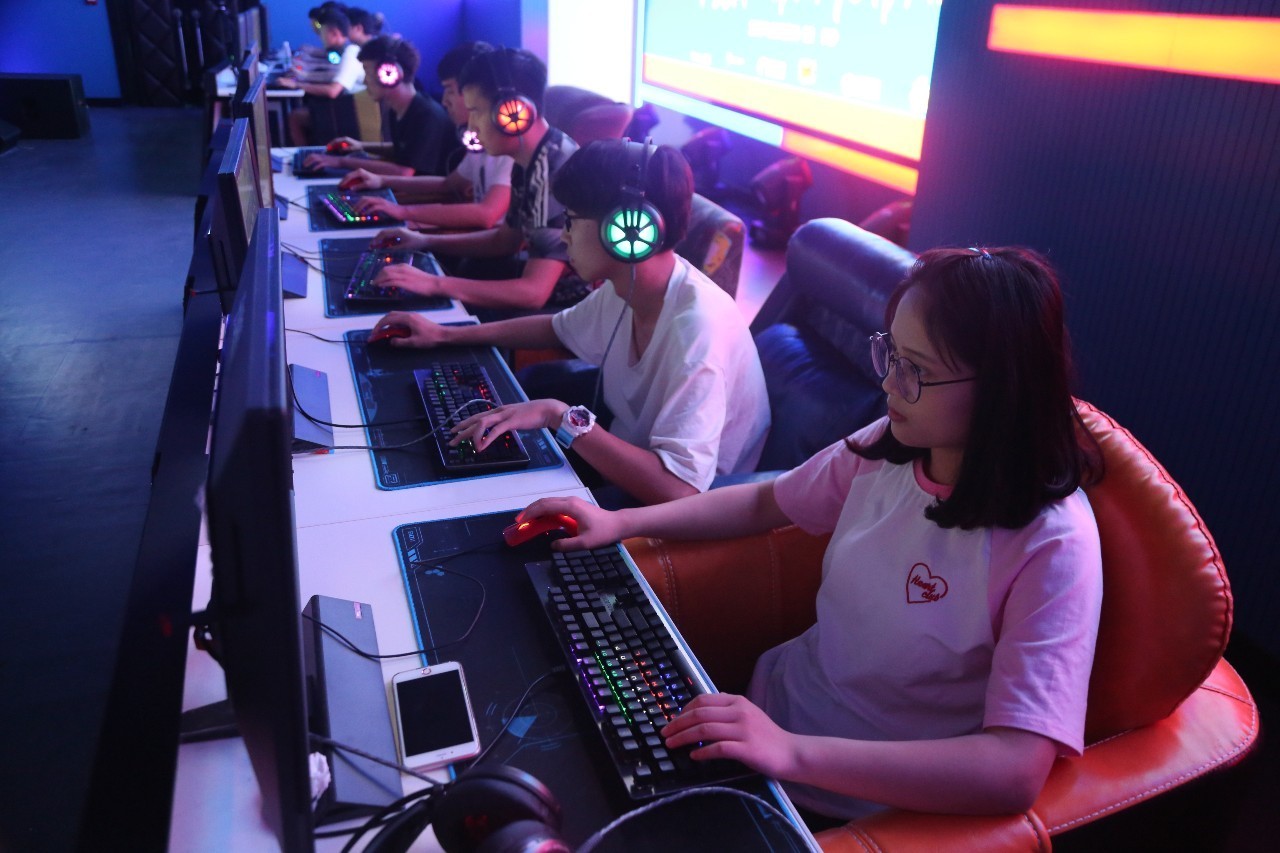 城东新耍法！电竞+攀岩+市集潮玩来了