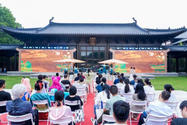 宋韵与电竞碰撞！ 第二届亚奥电子体育周上城电竞日活动盛大启幕(图3)