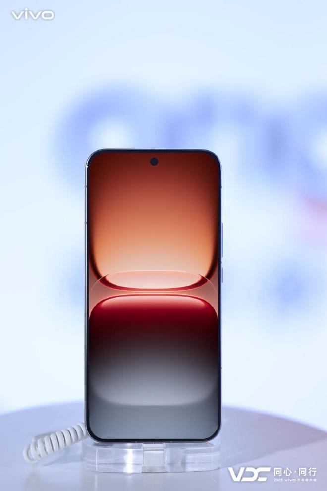 iQOO 15电竞旗舰强势来袭！带你领略国风美学的视觉盛宴(图2)