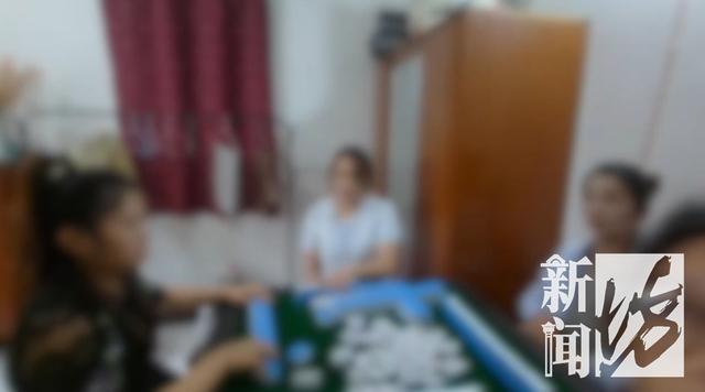 “塑料”闺蜜情！女子为躲避请客吃饭居然(图2)