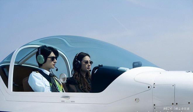 十大上瘾姊弟恋CP：《狙击蝴蝶》吻戏惹火第十部逆袭黑马(图10)