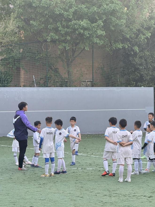 足球青训破局｜场地、教练、竞赛体系“大山”面前道阻且长(图3)