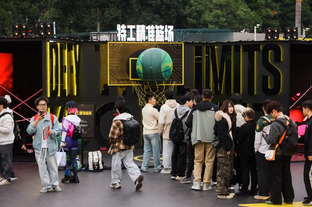 无畏契约年终狂欢福州落幕：国际战队夺冠全民电竞盛宴引爆全城(图6)