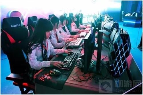 笑不活了！Miss追《凡人》被韩立让柱整破防安利粉丝快去看