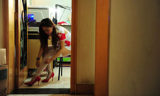 陪睡 群P 堕胎充斥女子电竞圈(图13)