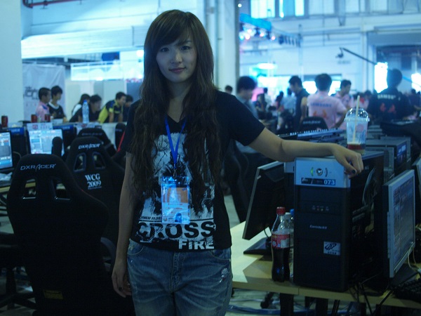 巾帼不让须眉 细数CF职业赛场上的女选手