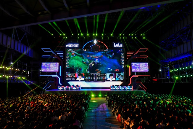 特松加在上海贺岁杯展现幽默一面退役后仍保持巅峰状态