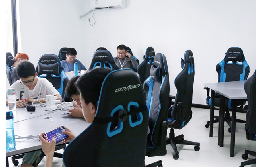 跟着吴越杯看看11地的足球金名片(图1)