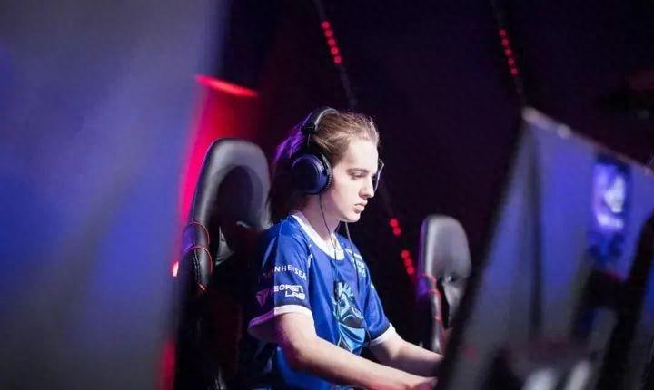 女性电竞选手震撼全场！(图4)